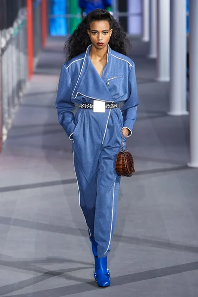 Look 34